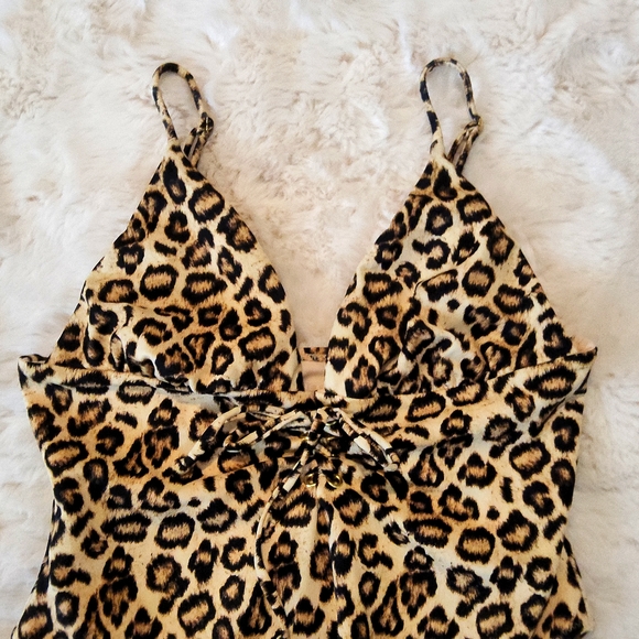 Pac Sun L.A Hearts high-cut let cheetah one piece swimsuit - Picture 2 of 6